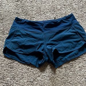 Lululemon Speed Up Shorts Size 6 2.5”